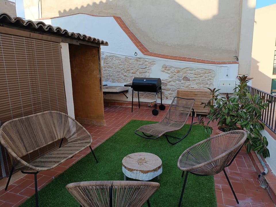 BBQ facilities, Balcony/Terrace
