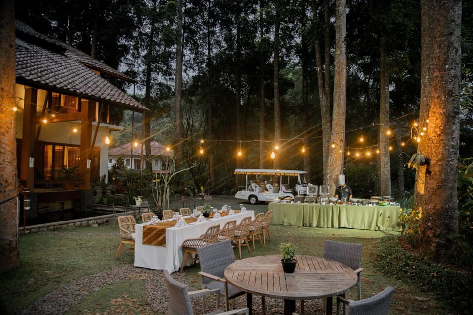 Property building, Natural landscape, Garden, Garden view
