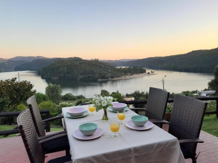 Coffee/tea facilities, Balcony/Terrace, Dining area