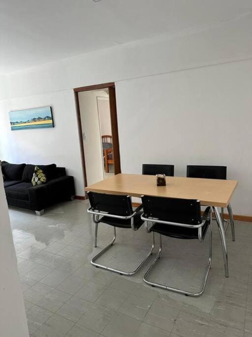 Depto Impecable Alvear! Apartment in Buenos Aires Province