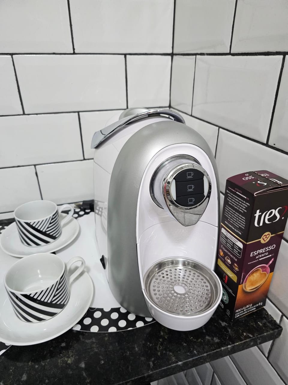 Coffee/tea facilities, Kitchen or kitchenette