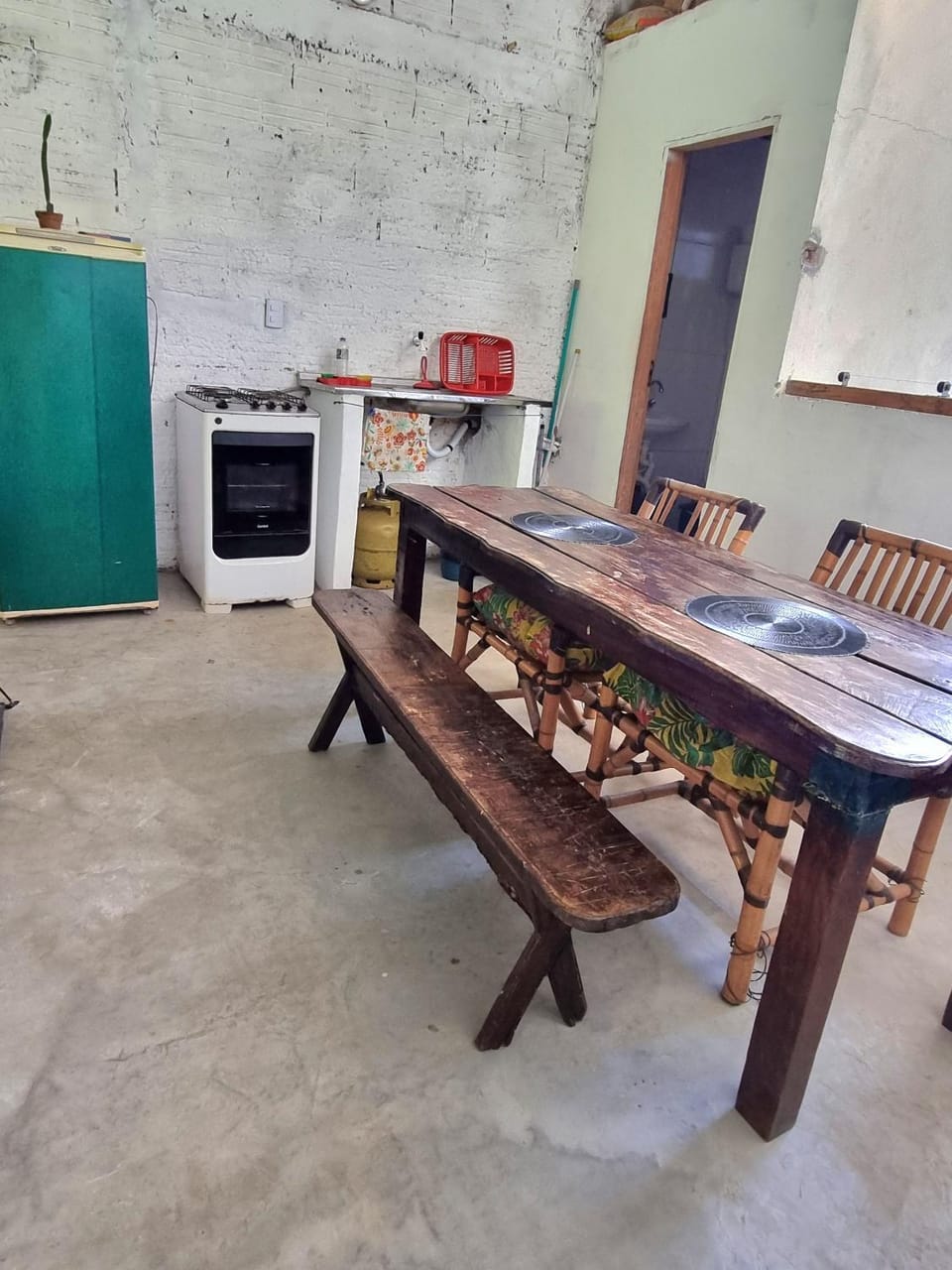 Kitchen or kitchenette, Dining area, Communal kitchen, Area and facilities, minibar