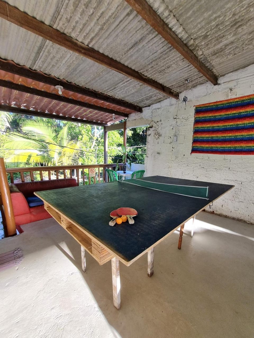Game Room, Seating area