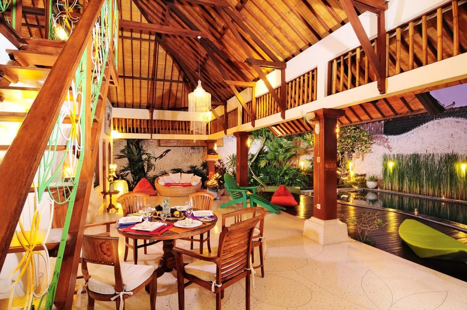 Lounge or bar, Dining area