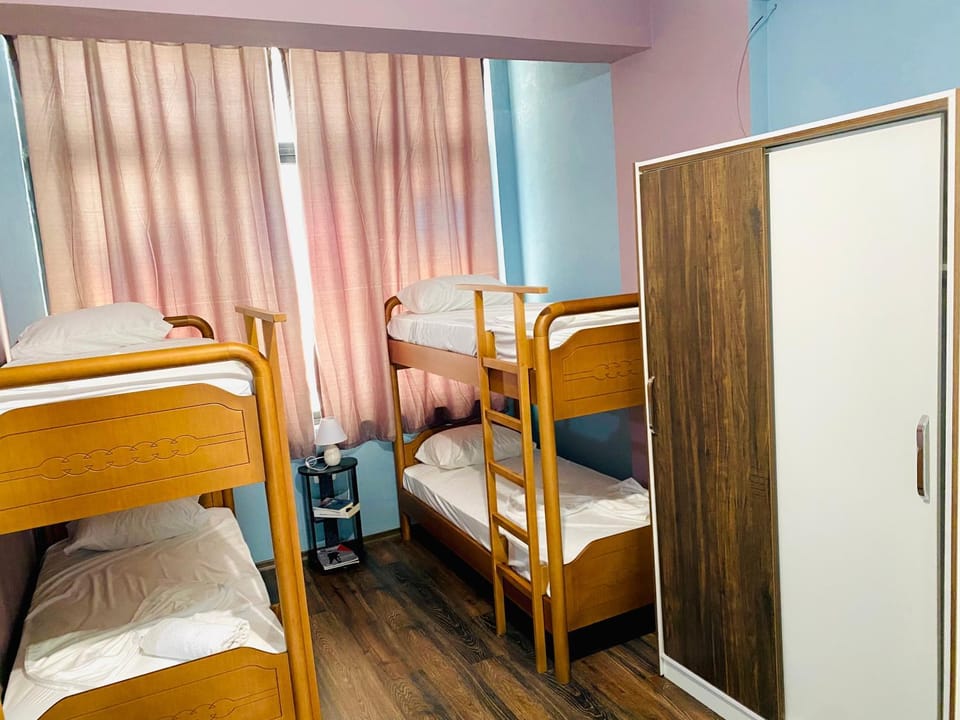 Bed, Bedroom, bunk bed
