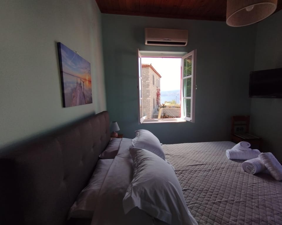 Othon's Guest House Apartment in Islands