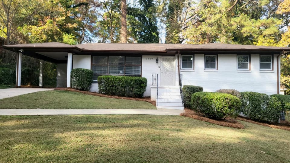 Rare Find! Private Heated Pool & Spa - Entire Home Near ATL City Center House in Atlanta