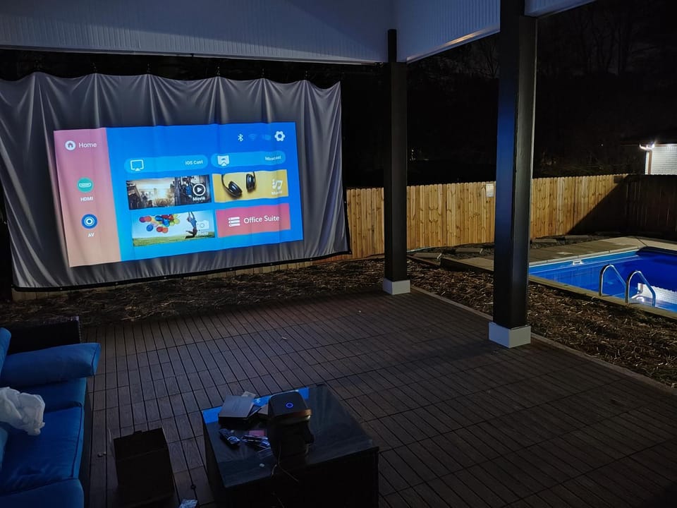 Night, Hot Tub, TV and multimedia, Evening entertainment, Pool view, Swimming pool