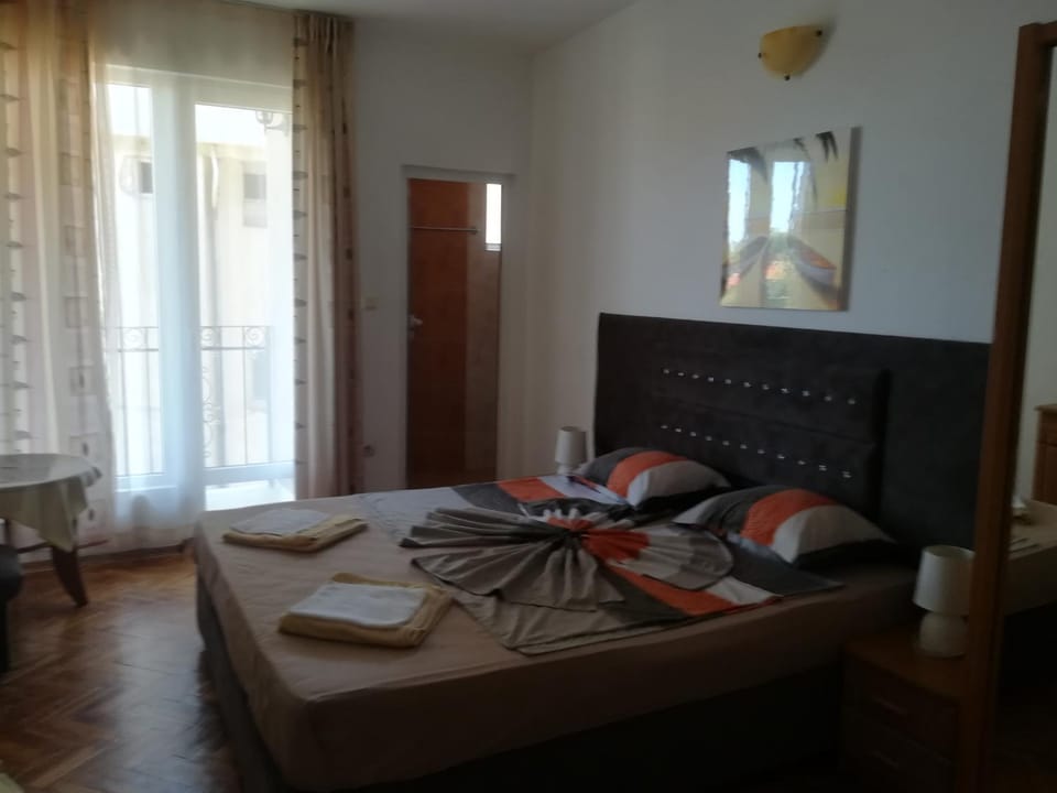 Guest House Stenli Bed and Breakfast in Burgas Province