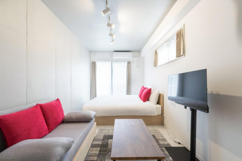 Bed, TV and multimedia, Living room, Bedroom