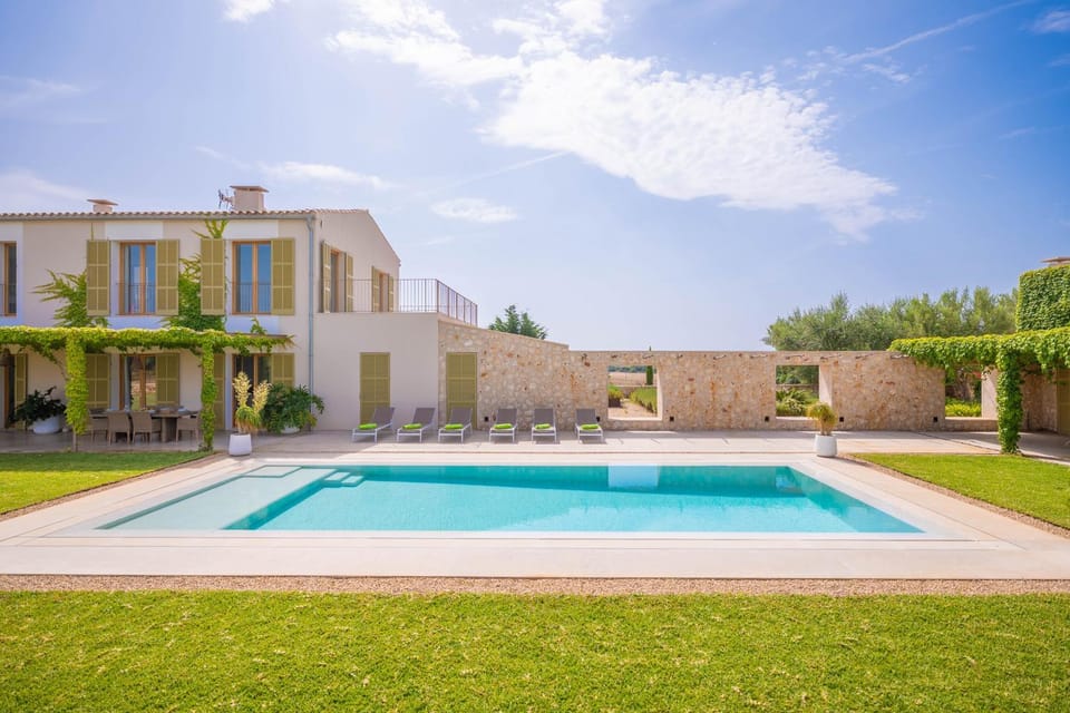 Can Mosca Villa in Llevant