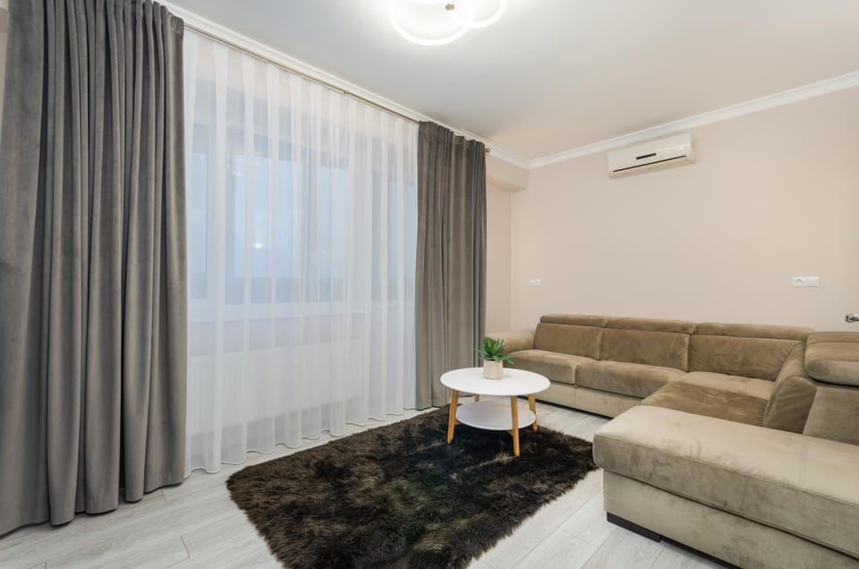 Living room, Seating area, air conditioner