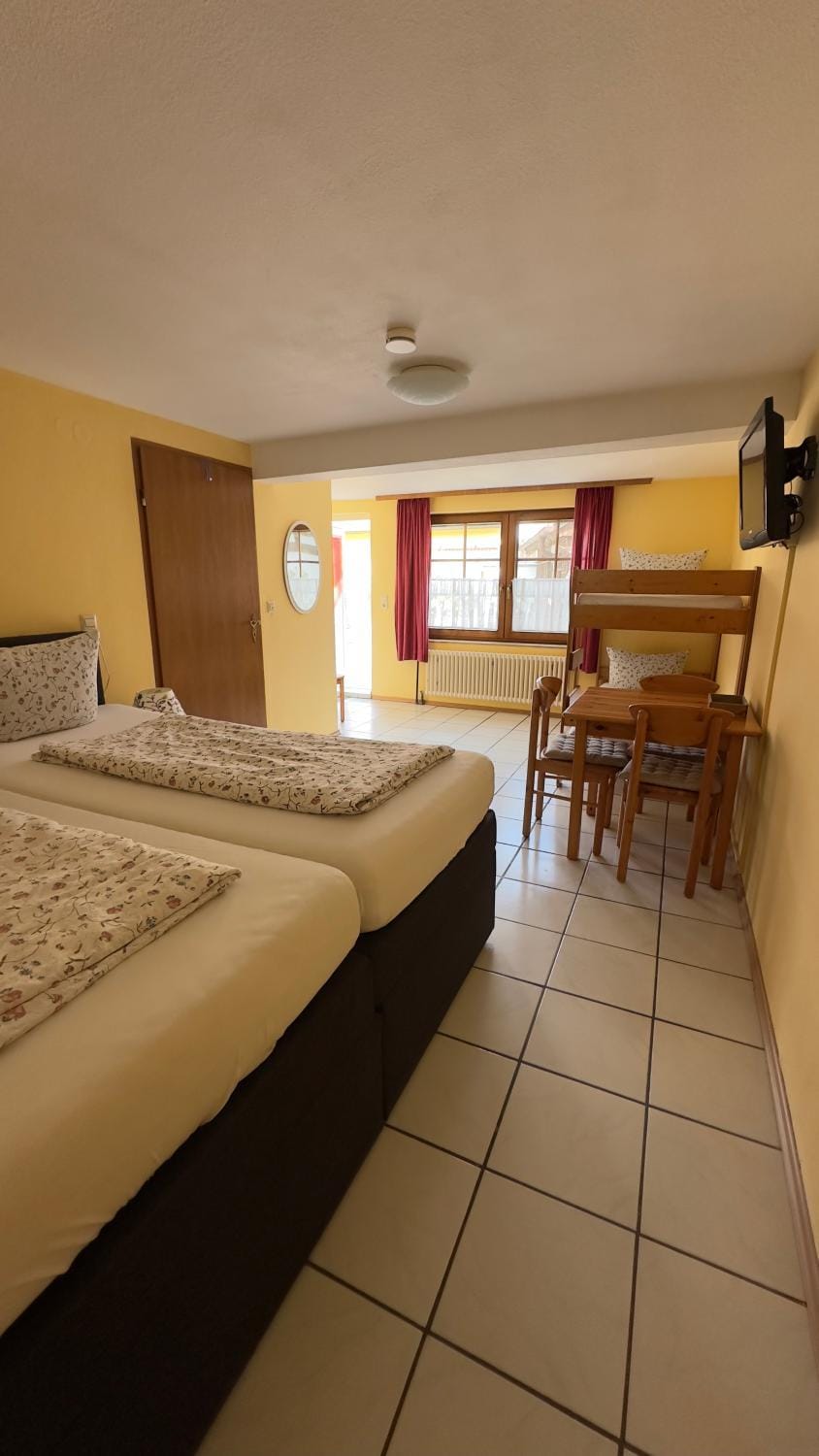 Bed, Photo of the whole room, Seating area, Bedroom
