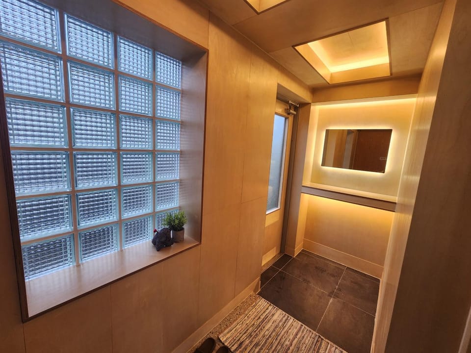 Muah Villa House in South Korea