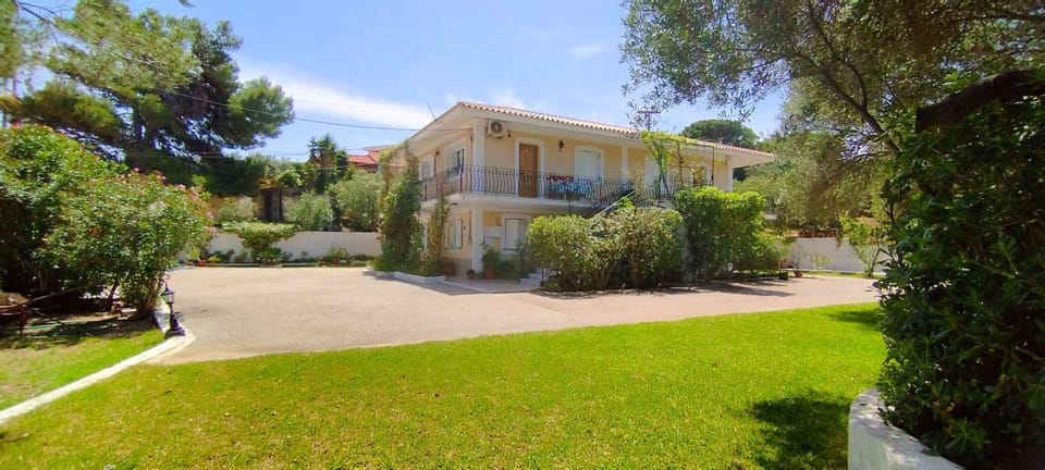 Property building, Garden, Garden view