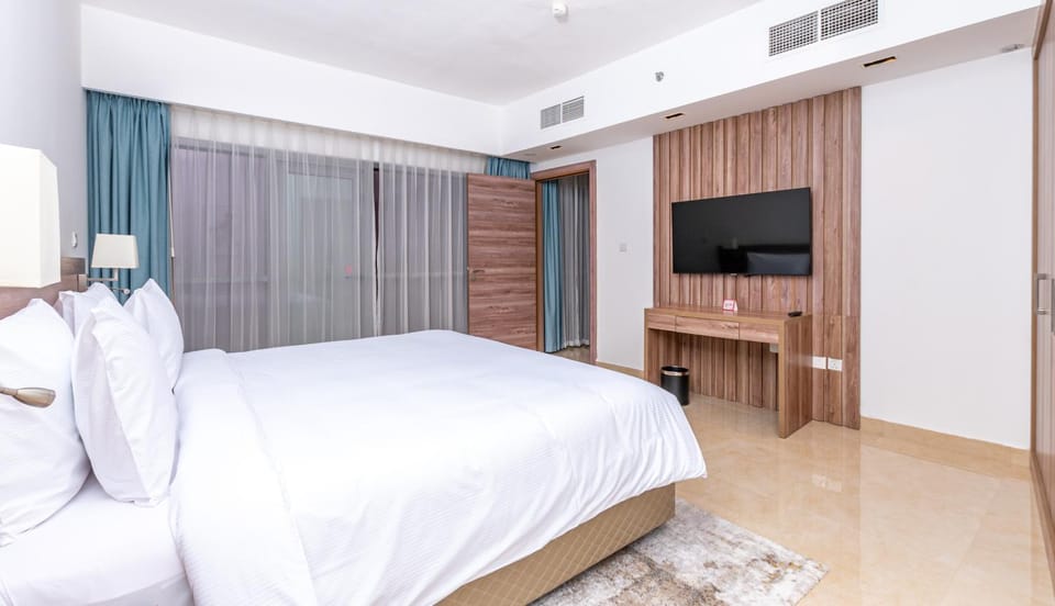 Bed, TV and multimedia, Photo of the whole room, Bedroom, air conditioner