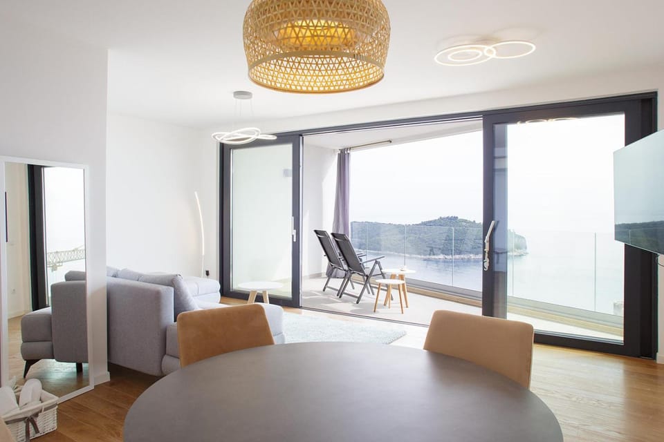 Living room, Sea view
