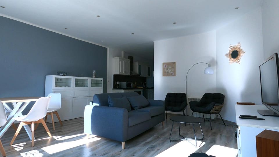 TV and multimedia, Living room, furniture