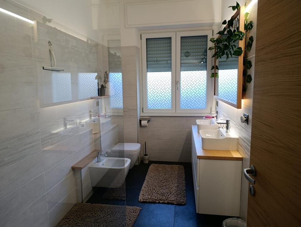 Tirano Express Luxury Appartamento rialzato con vista giardino, barbecue e comfort esclusivo Apartment in Province of Brescia
