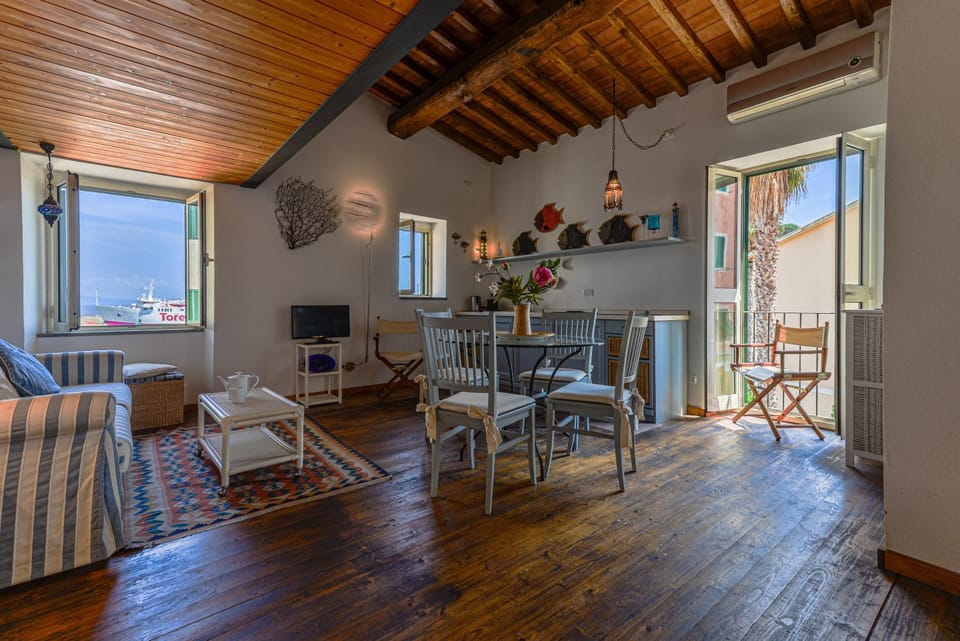Property building, Living room