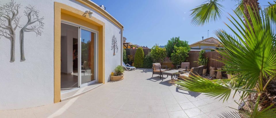 Garden, Balcony/Terrace