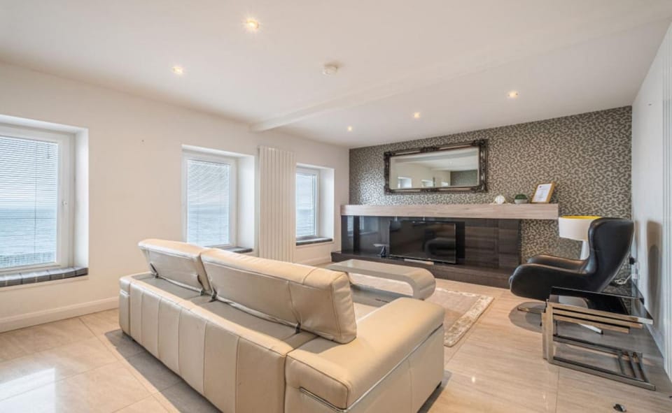 Living room, Seating area, Sea view, Sea view