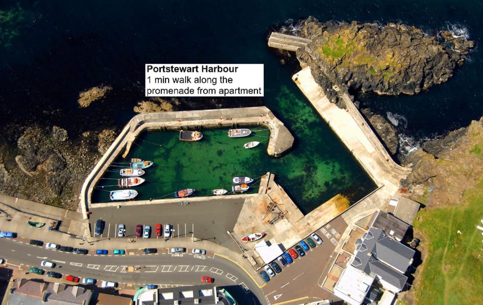 Promenade Apartment Panoramic sea Views Portstewart Apartment in Portstewart