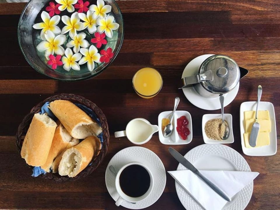 Property building, Breakfast, Continental breakfast