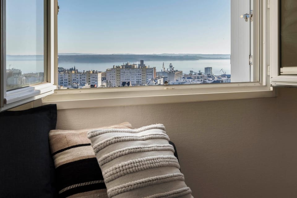 Vue mer / Jaurès-Centre-Ville / Appart Lumineux Apartment in Brest