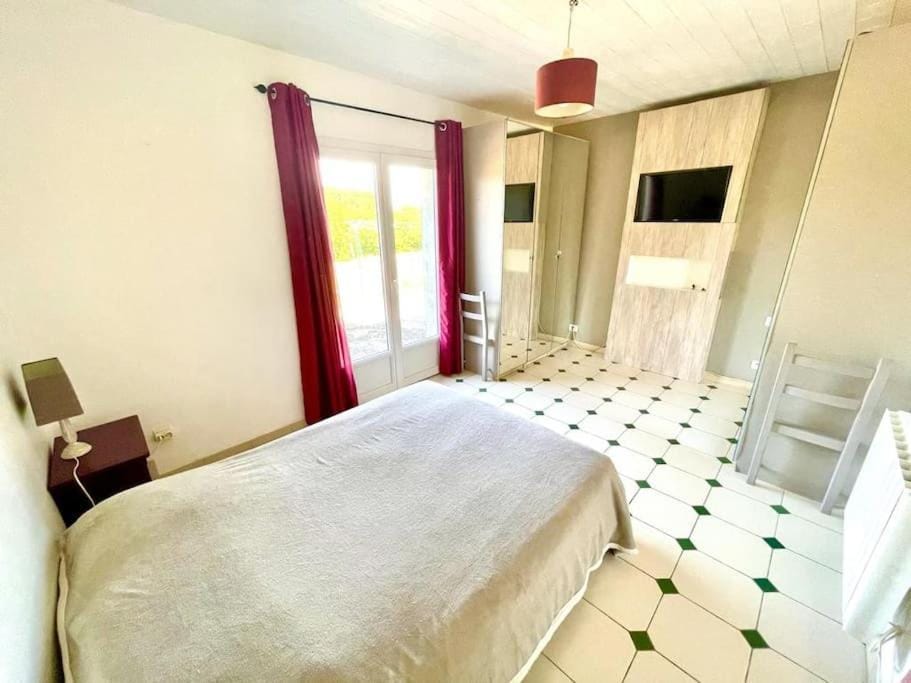 Maison dans le sud avec piscine chauffée - Midoon Guest House in Occitanie