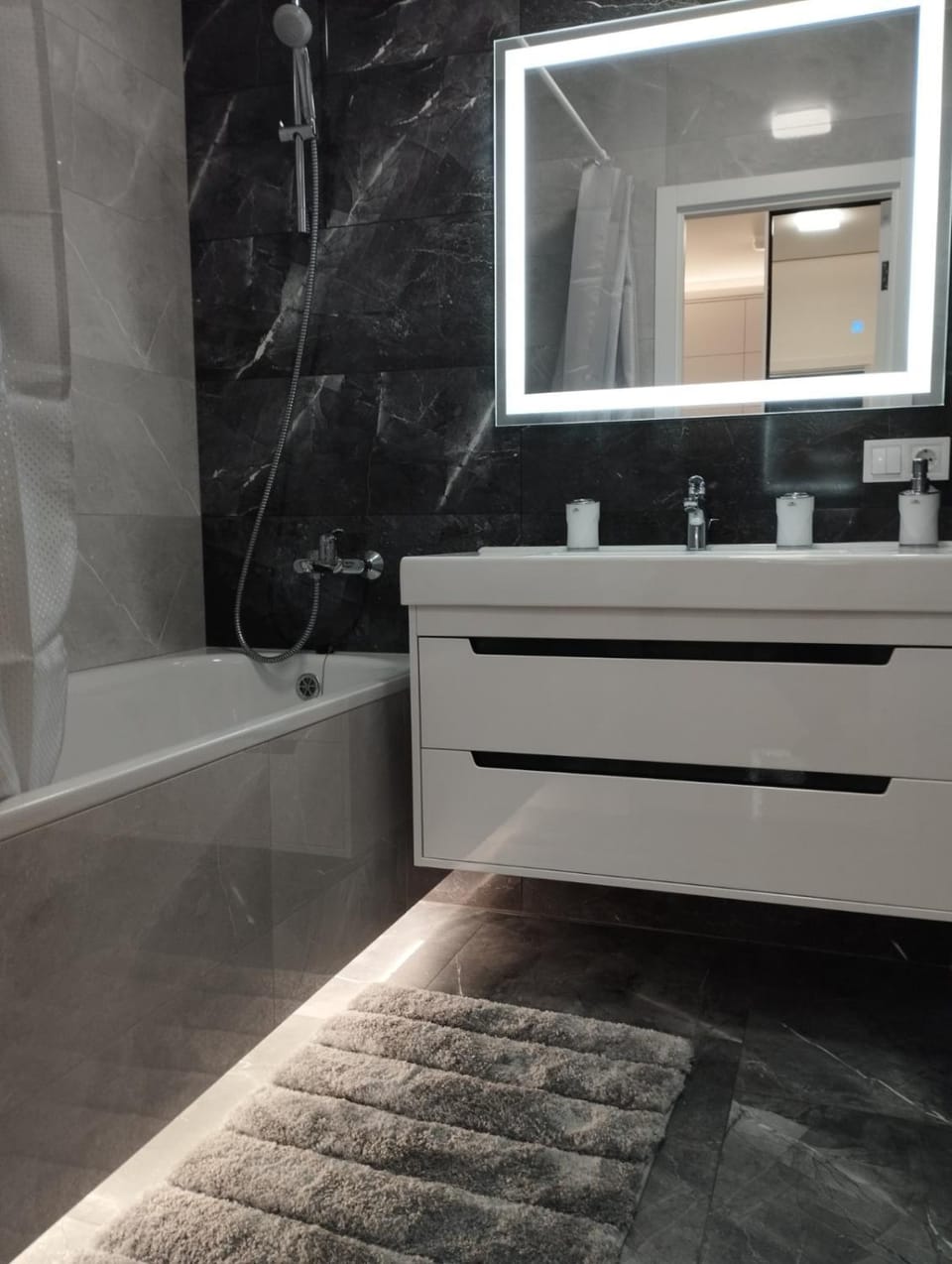 Елітна квартира-студія . Apartment in Ukraine