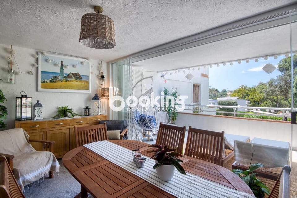 Natural landscape, Balcony/Terrace, Living room, Seating area
