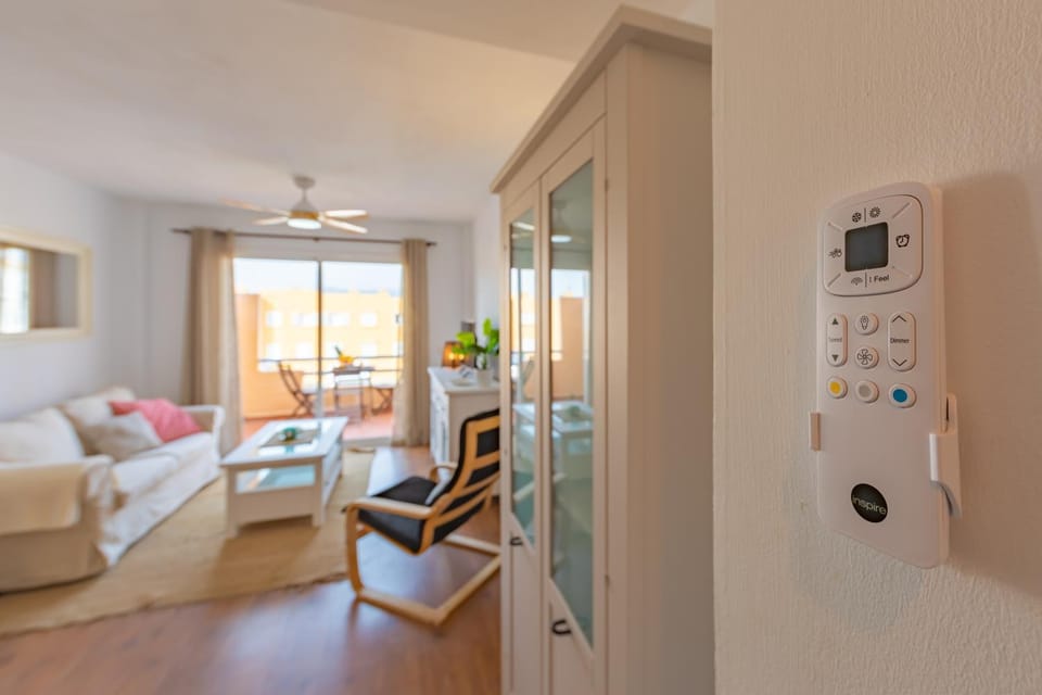 Beachfront, pool, terrace & WIFI - *SimplyTarifa* Apartment in Costa de la Luz