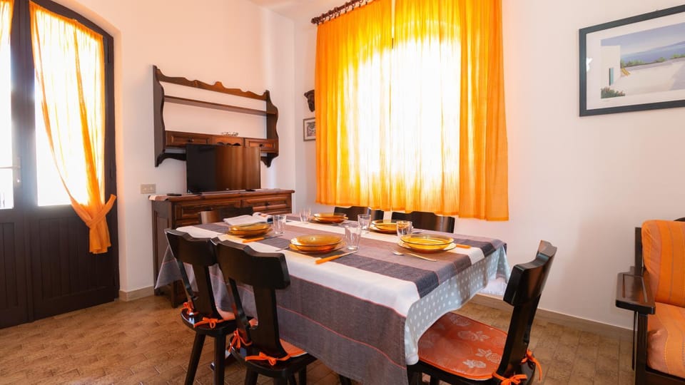 Other, Dining area