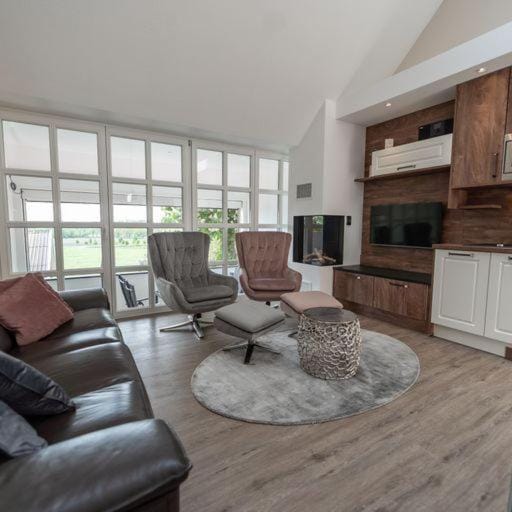 TV and multimedia, Living room, Seating area