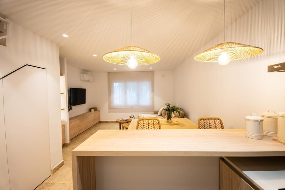 TV and multimedia, Kitchen or kitchenette, Dining area