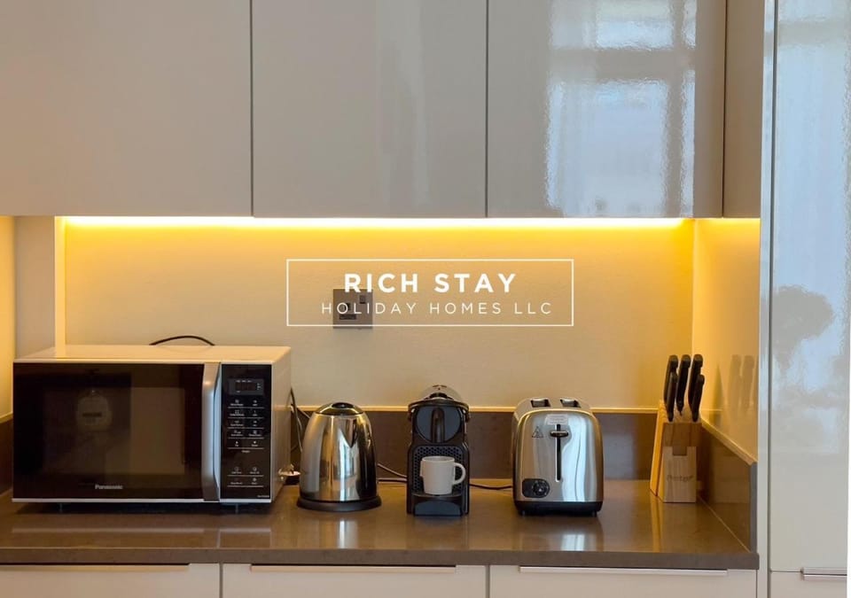 Kitchen or kitchenette, toaster