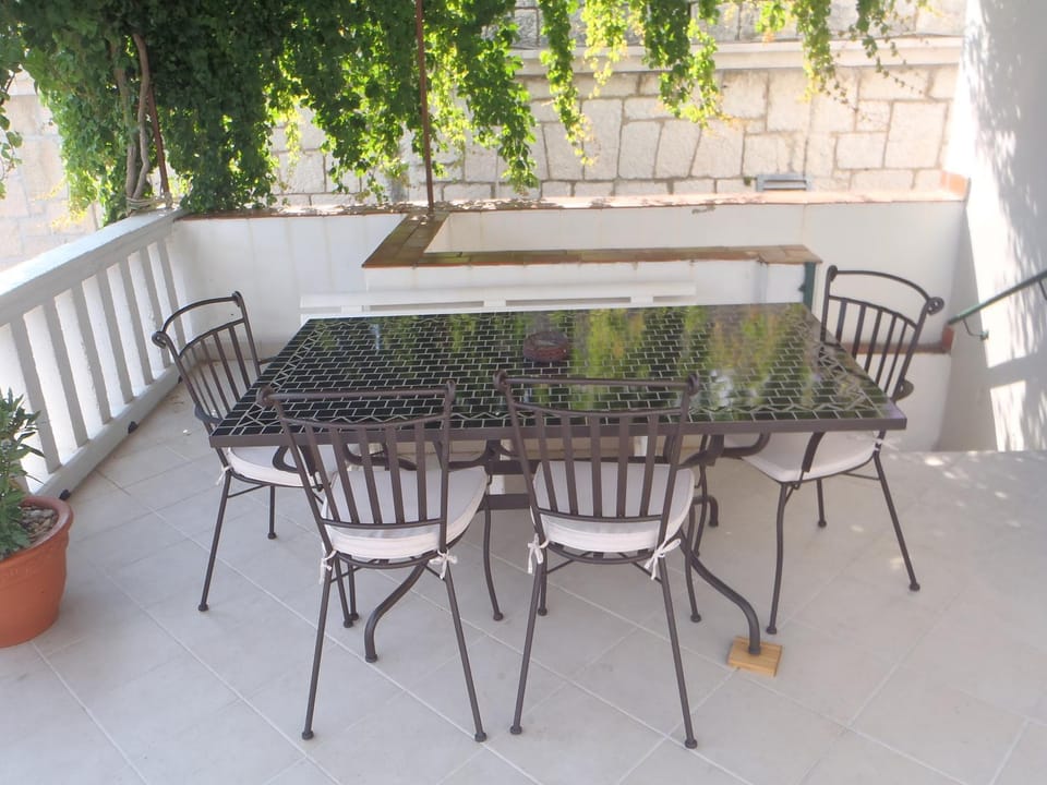 Patio, Sea view