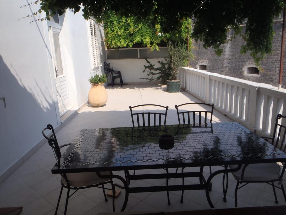 Patio, Sea view