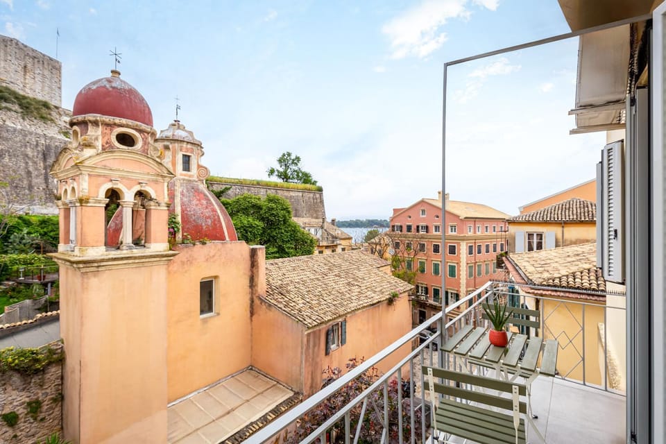 Property building, Nearby landmark, City view, Landmark view