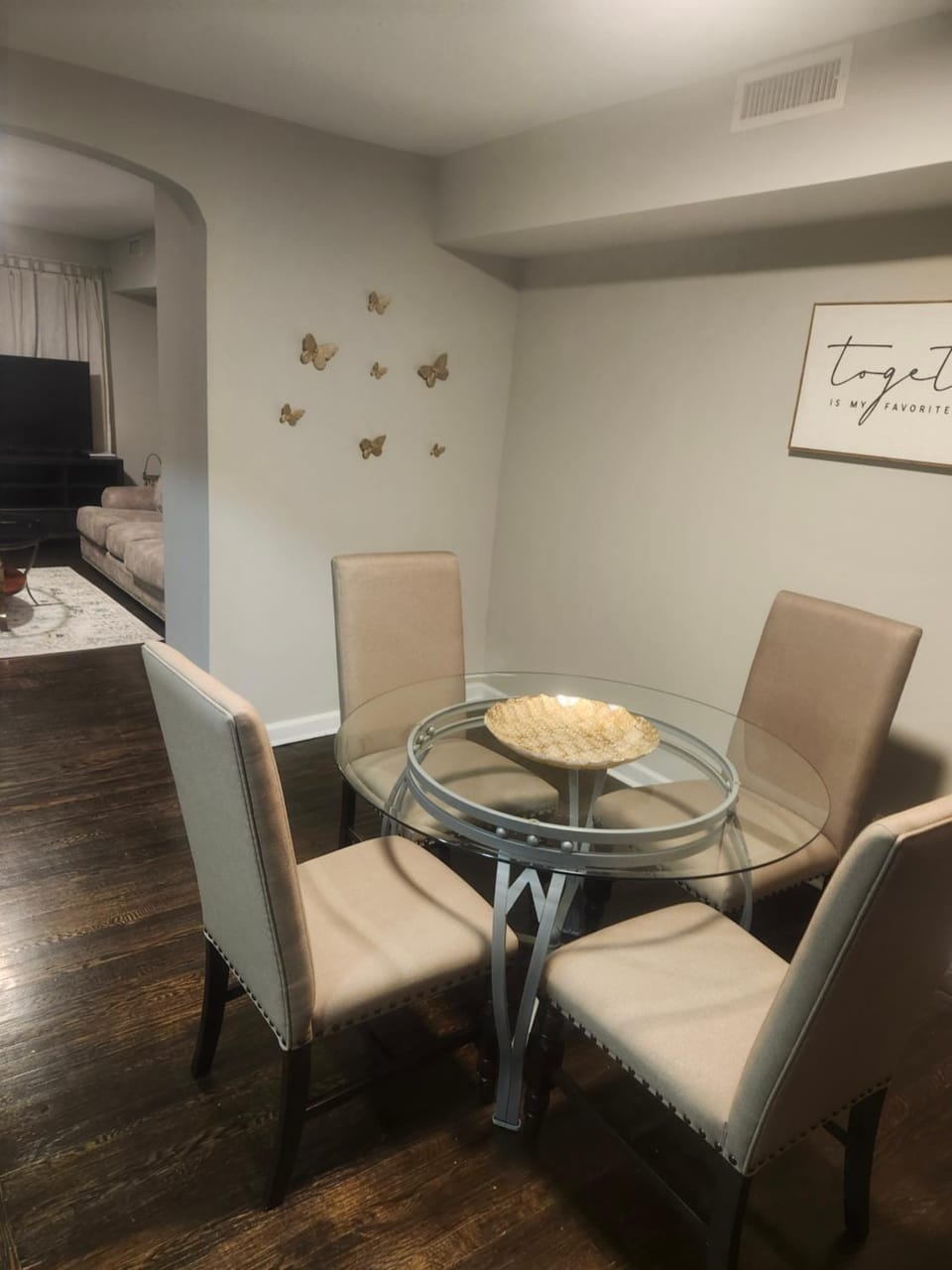 Comfy & Cozy Apartment in Upper Darby