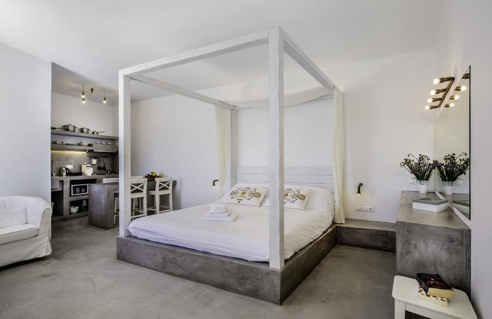 Bedroom, Area and facilities