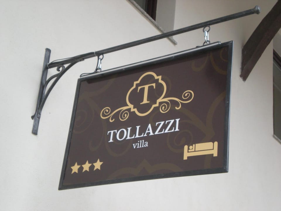 Property logo or sign