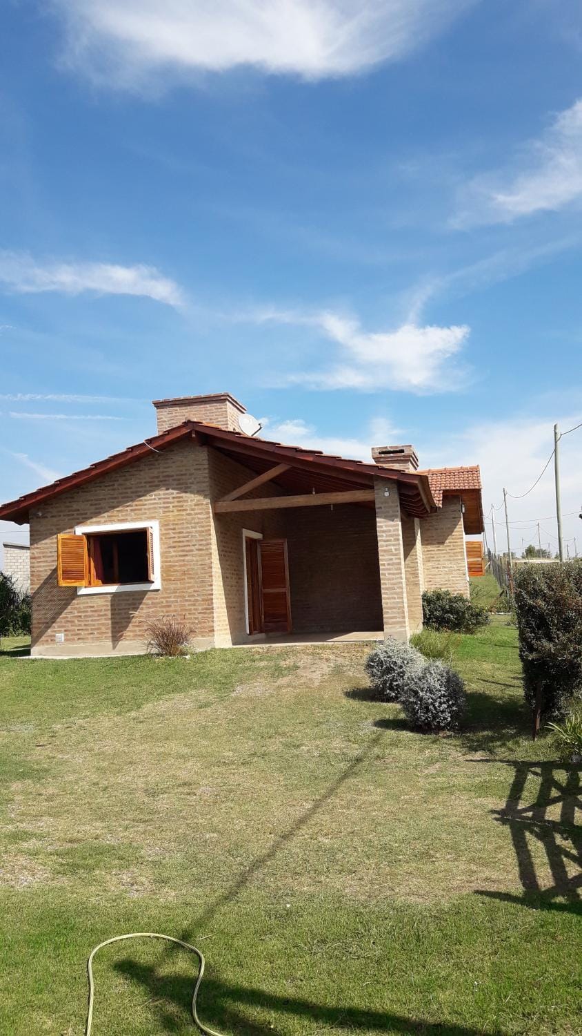 Cabañas De Cara al Sol Nature lodge in Villa Giardino