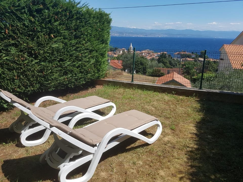 City view, Garden view, Sea view