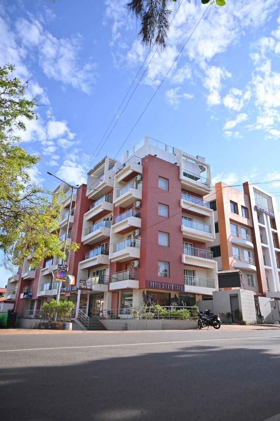 Property building, Day, City view, Street view, Location, Parking