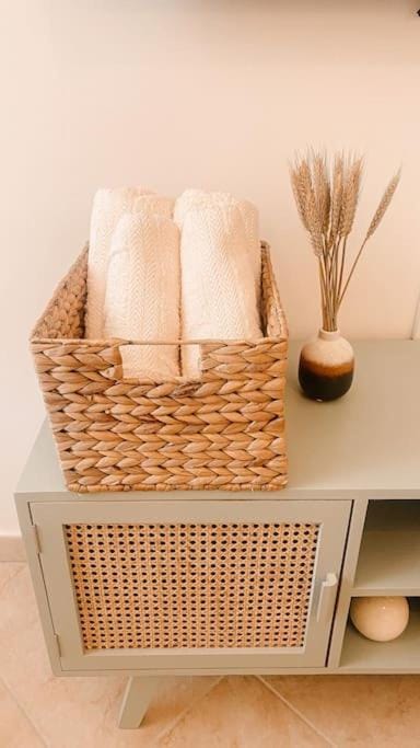 Living room, towels