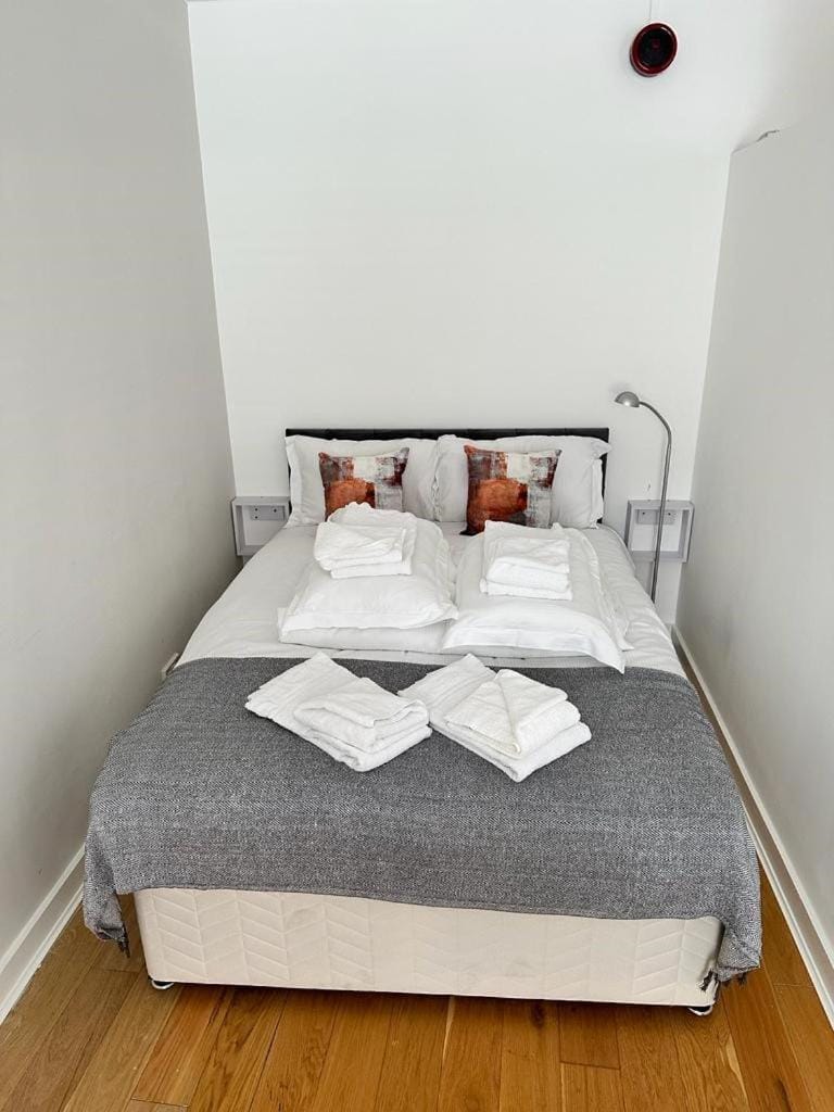 2B Soho Studios by Indigo Flats Sleeps 4 Apartment in City of Westminster