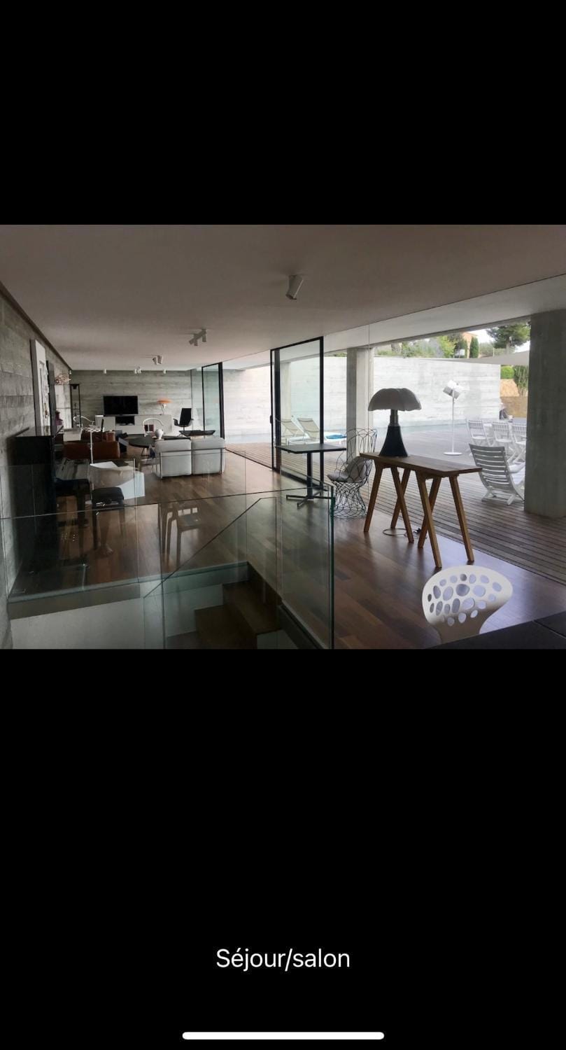 Contemporaine Villa in French Riviera