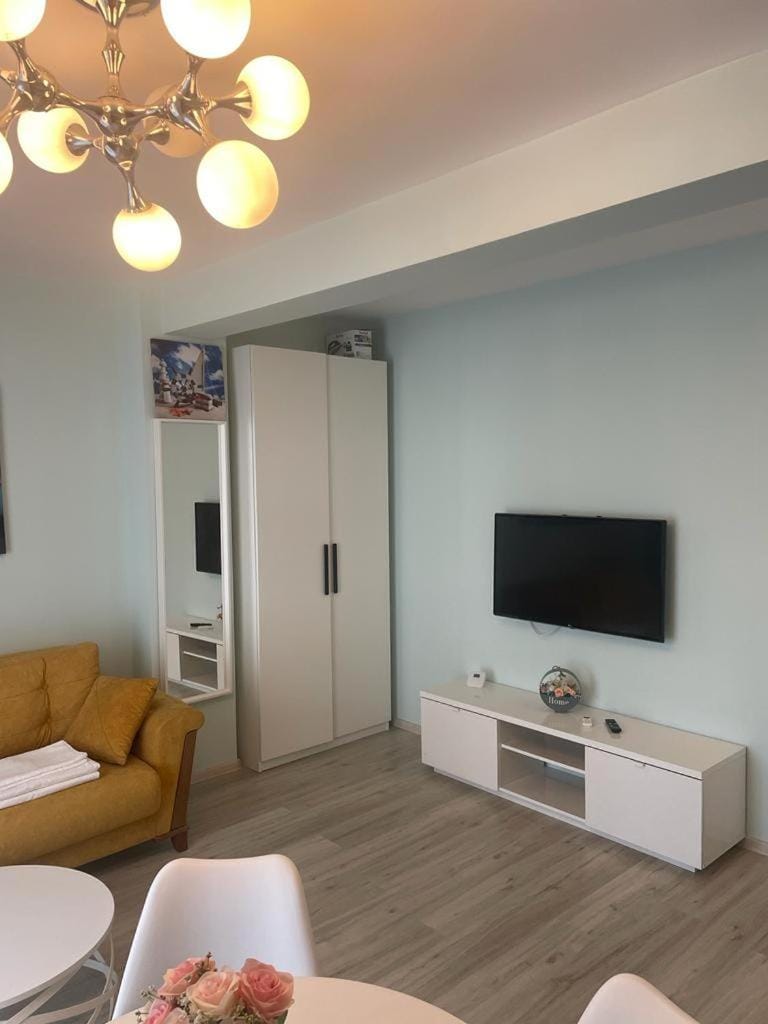 Communal lounge/ TV room, TV and multimedia, Living room, Seating area